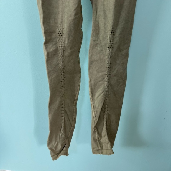 FP Movement By Free People Womens Olive High Wasted Legginge Size M/L - Picture 8 of 8